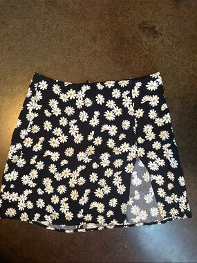 Reformation Reformation Margot Black and Yellow Daisy-Print Mini Skirt